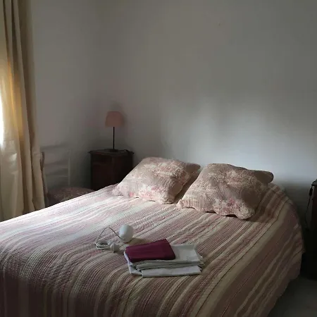 Jolie Maison Mitoyenne Pour 6 Pers 别墅 *