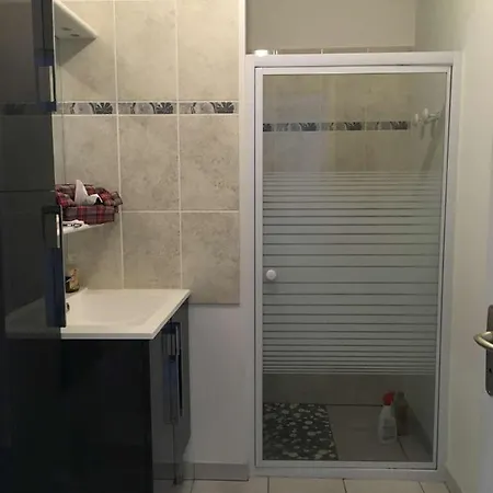 Jolie Maison Mitoyenne Pour 6 Pers 桑吉内