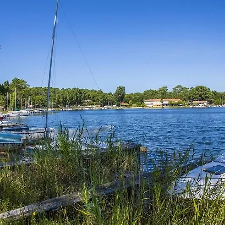 Jolie Maison Mitoyenne Pour 6 Pers *